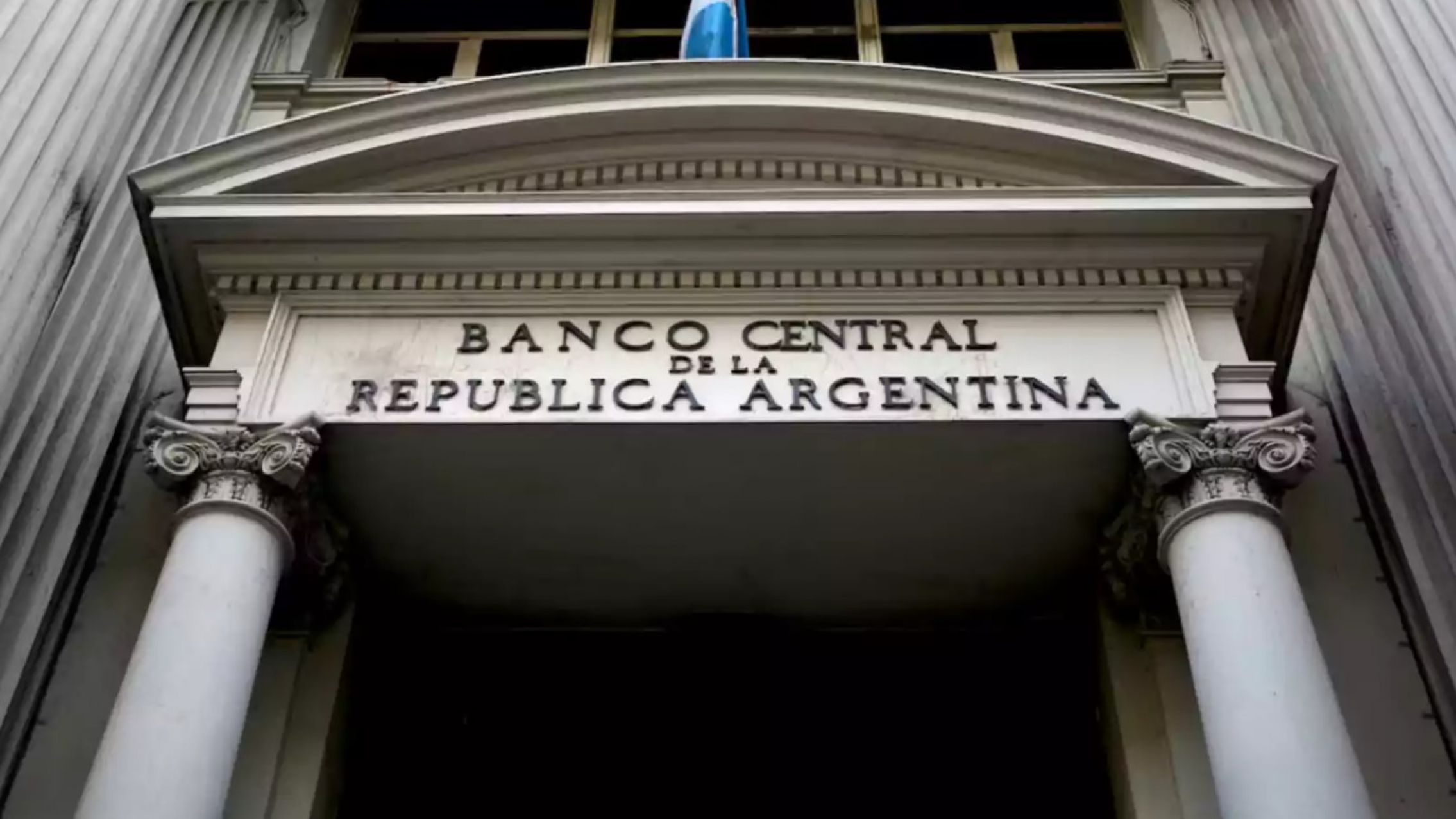 El Banco Central cerró el 2024 con un récord histórico de compra de dólares